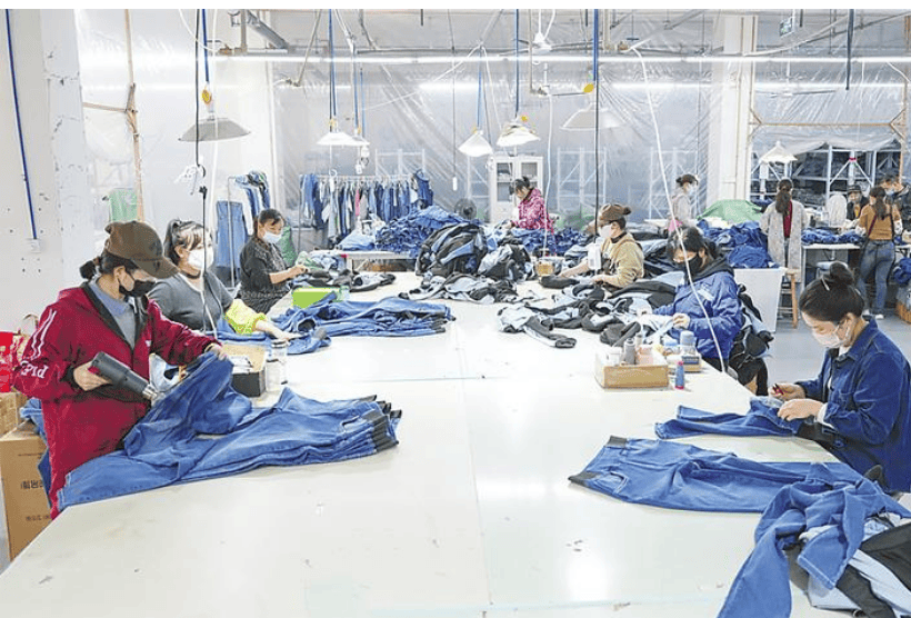 家門口的“衛星工廠” 牛仔老板織出全球訂單，鄉親共圓就業夢